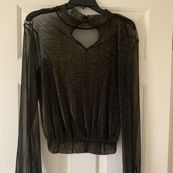 Black and gold sparkly top! - Picture 1 of 5